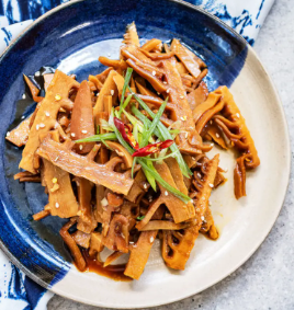 JukSun Beoseot-muchim (Marinated Bamboo Shoots & White Fungus)